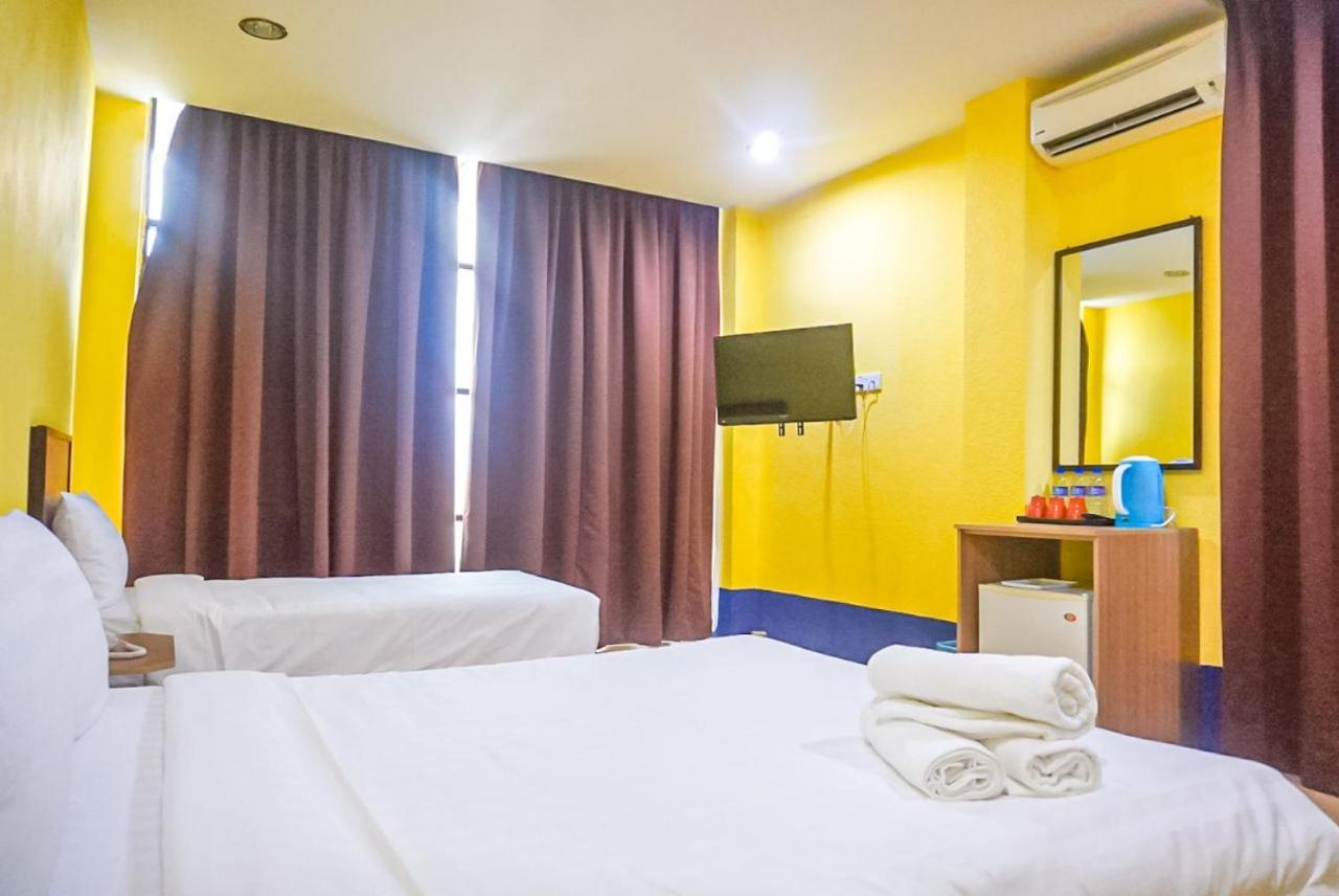 Hotel Zamburger Airport Κότα Μπάρου Εξωτερικό φωτογραφία