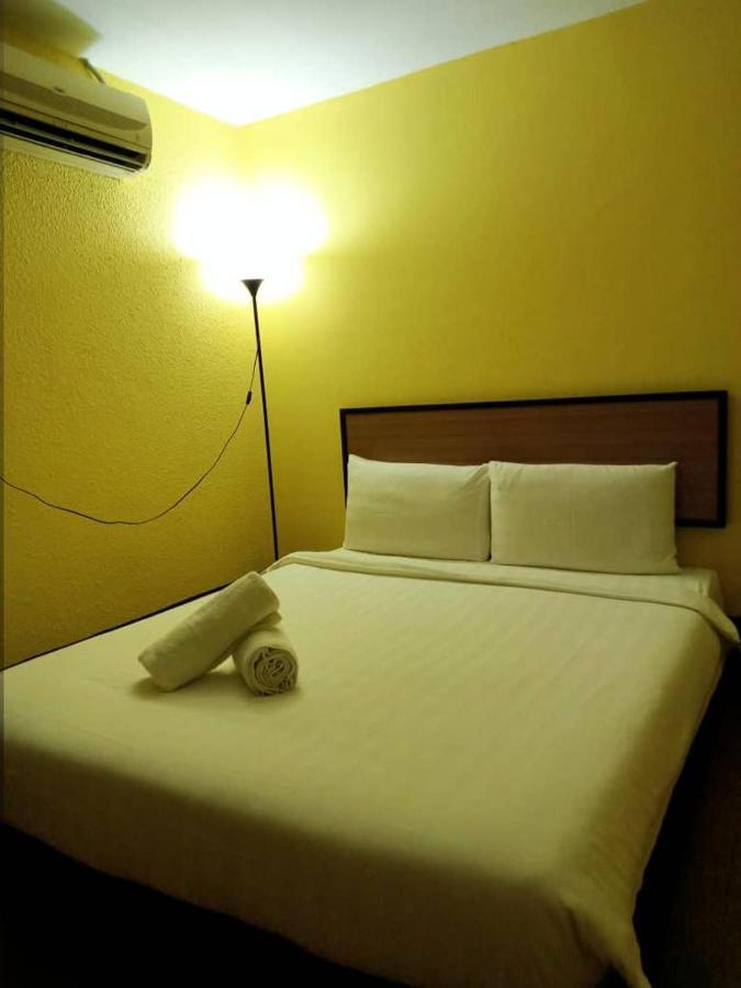 Hotel Zamburger Airport Κότα Μπάρου Εξωτερικό φωτογραφία