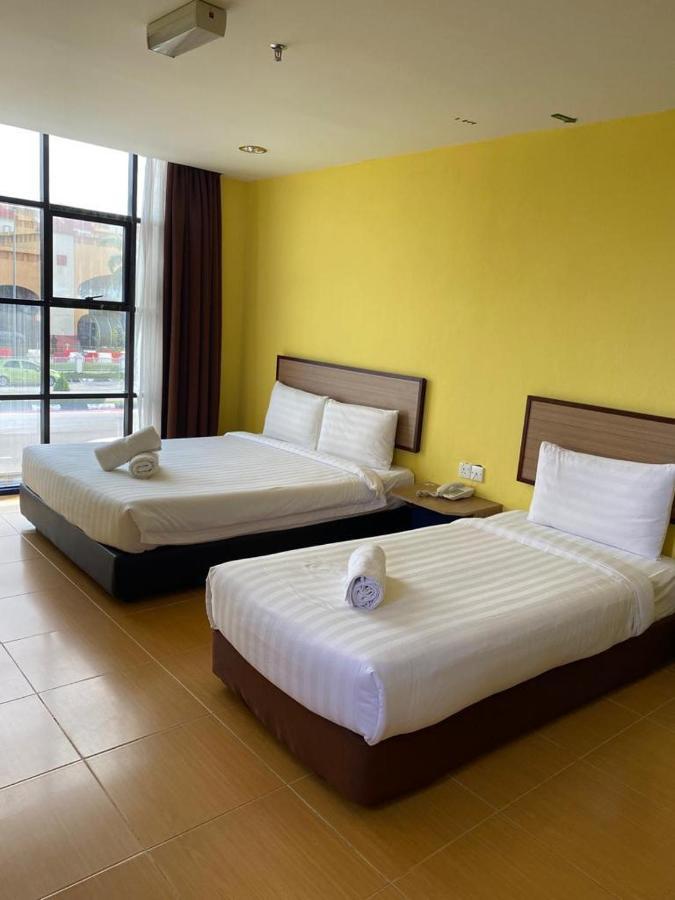 Hotel Zamburger Airport Κότα Μπάρου Εξωτερικό φωτογραφία