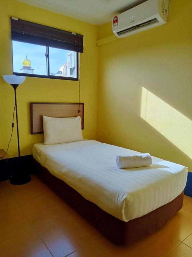 Hotel Zamburger Airport Κότα Μπάρου Εξωτερικό φωτογραφία
